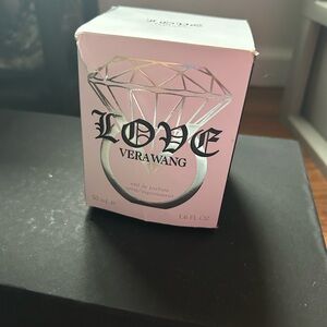 Vera Wang Love Eau de Parfum in Pink and Silver Box
